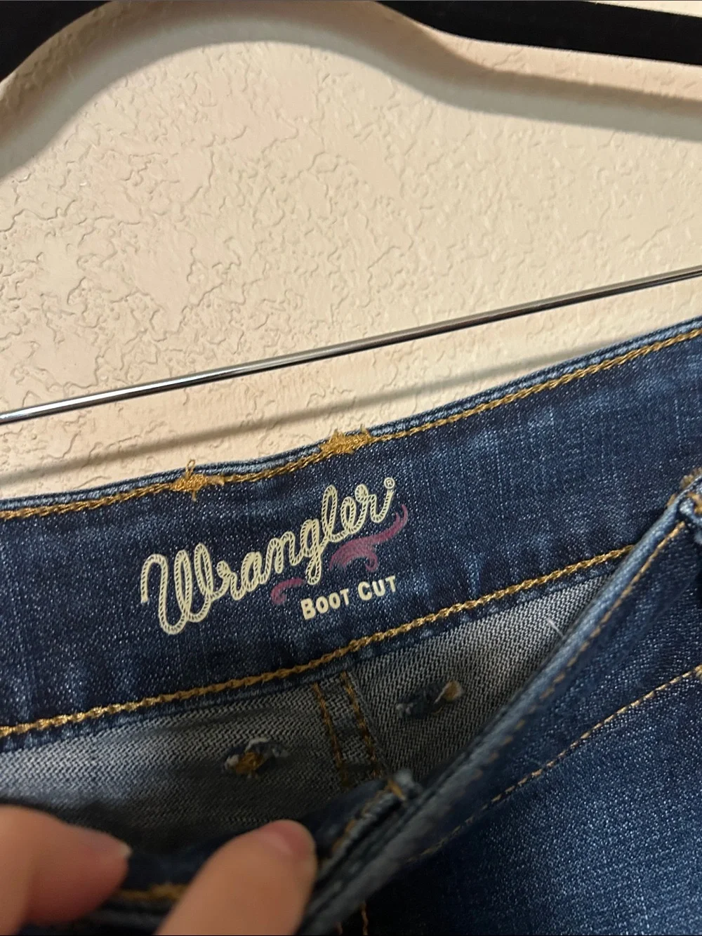Wrangler statement laid fit